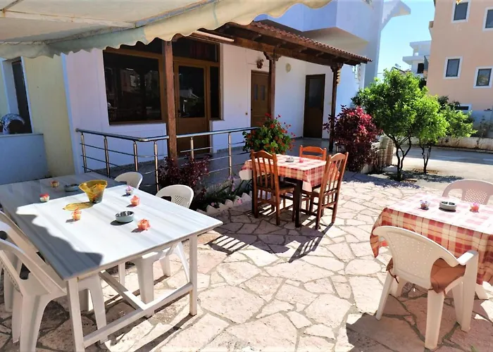 Villa Nelamari