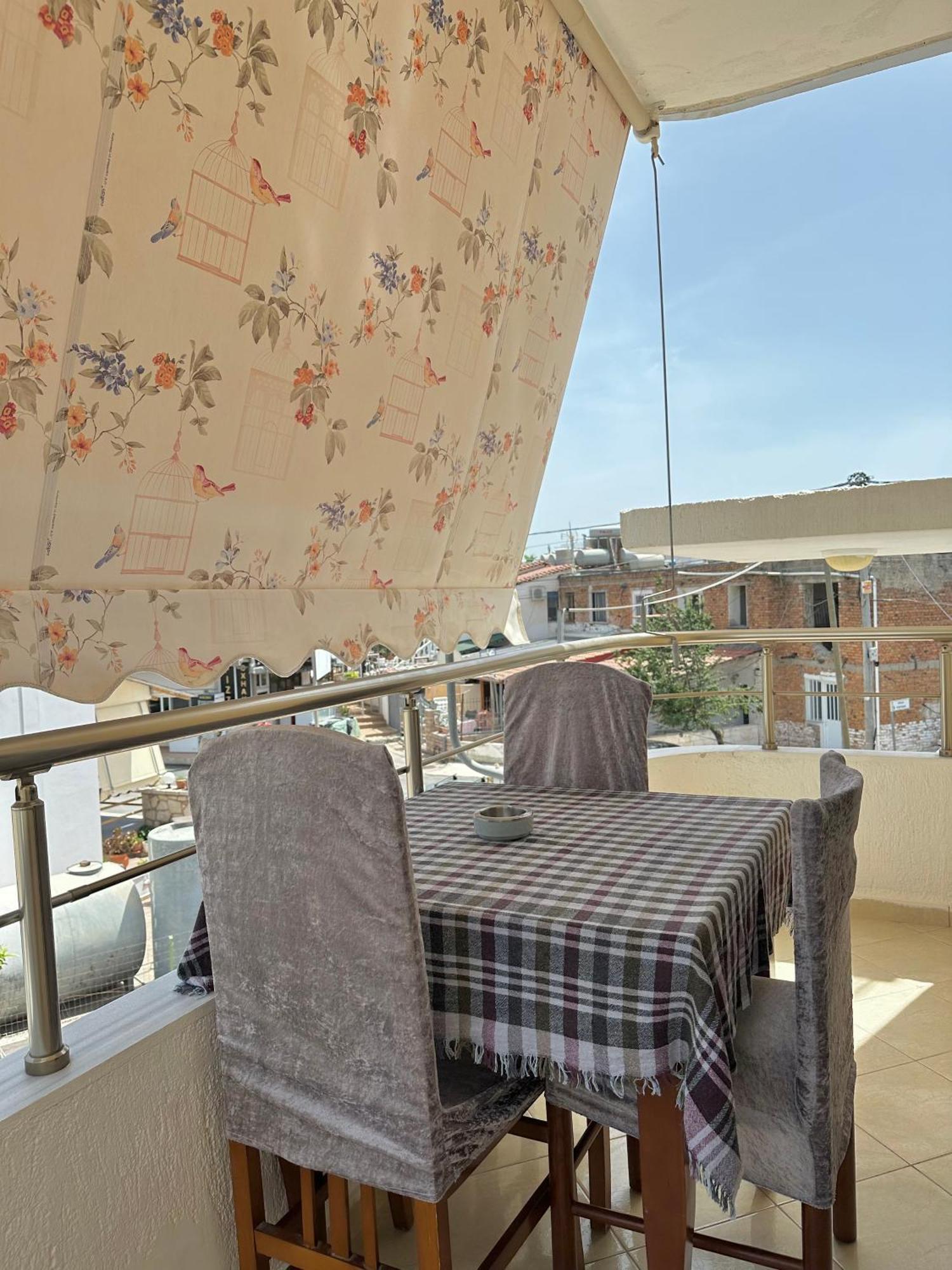 Nelamari Apartament *